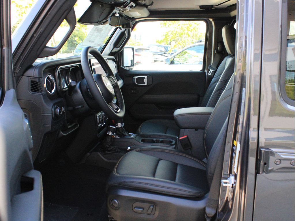 New 2026 Jeep Gladiator Mojave AWD/4WD image 11