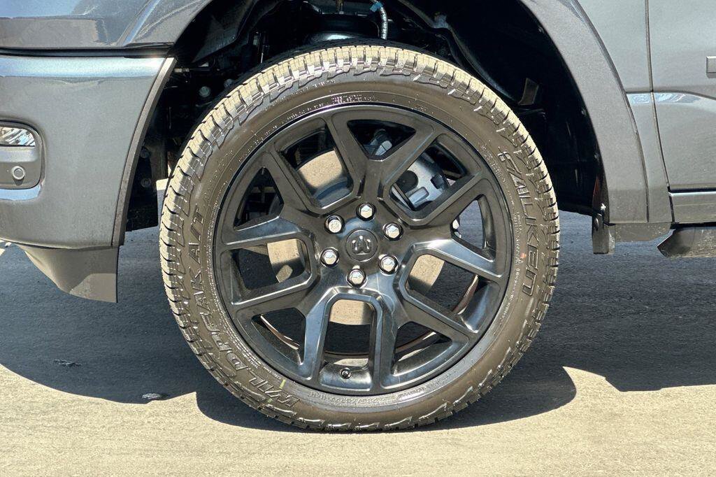 New 2026 RAM 1500 Limited AWD/4WD image 25