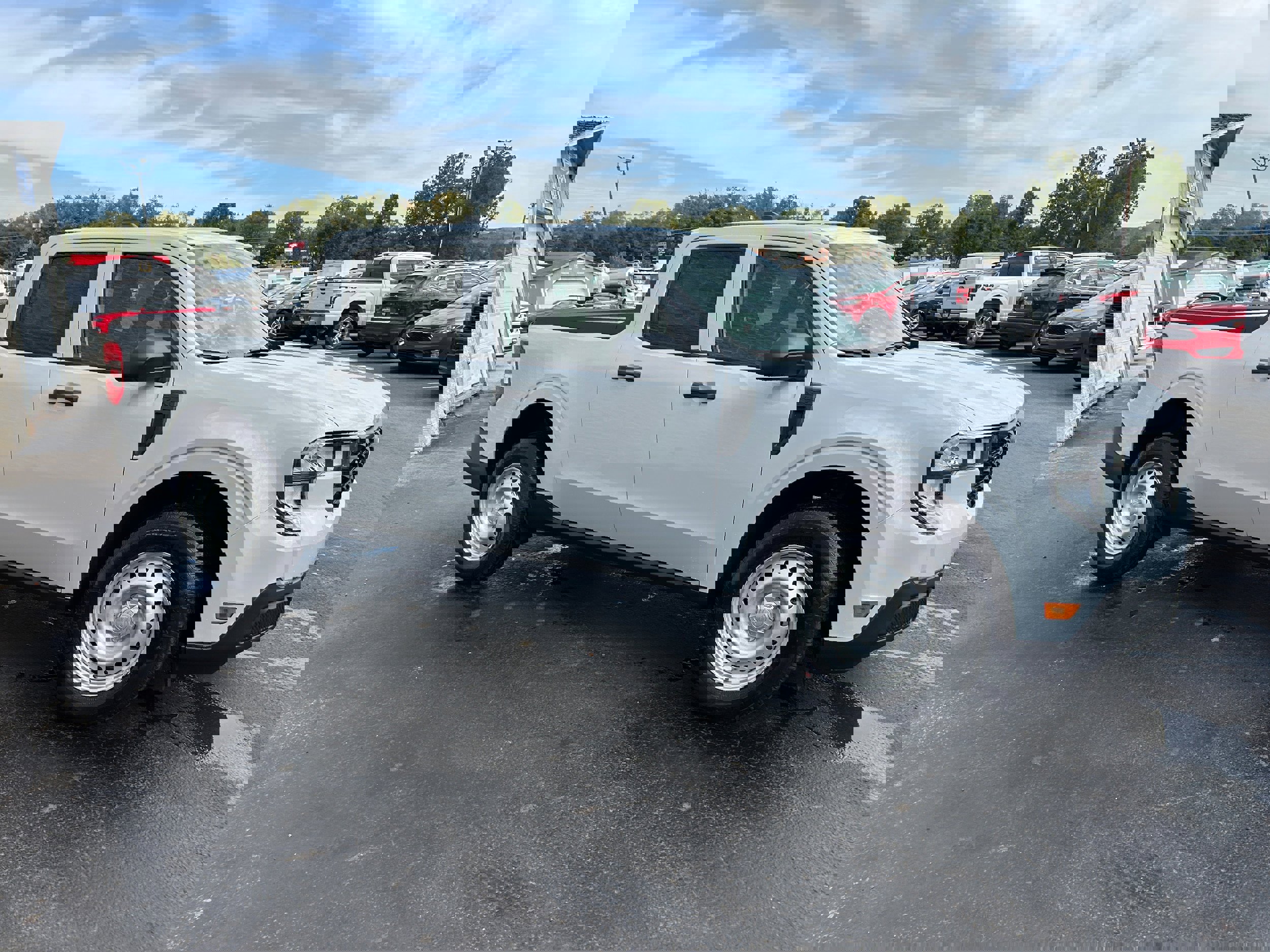 New 2025 Ford Maverick XL image 20