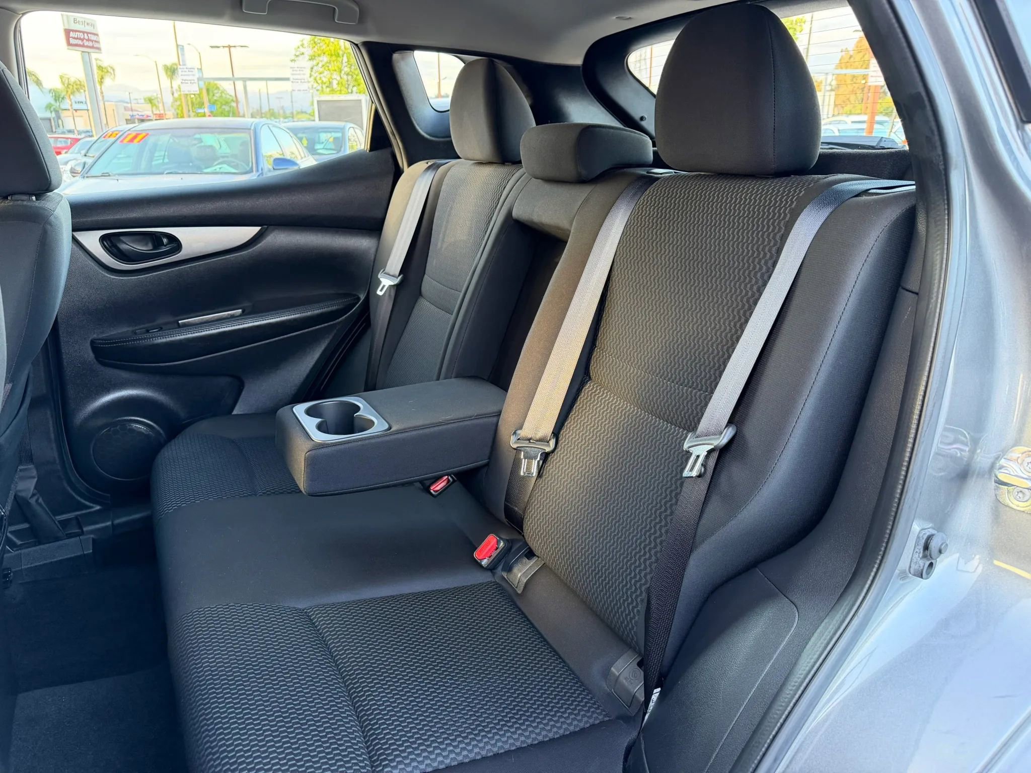 Used 2019 Nissan Rogue Sport S w/ Appearance Package FWD image 18