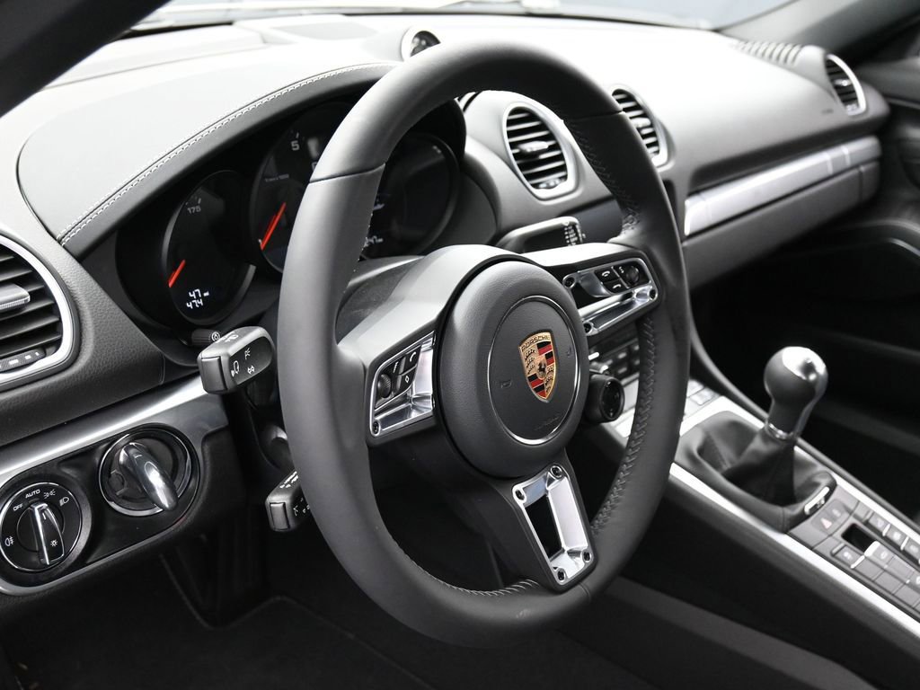 New 2025 Porsche 718 Boxster image 17