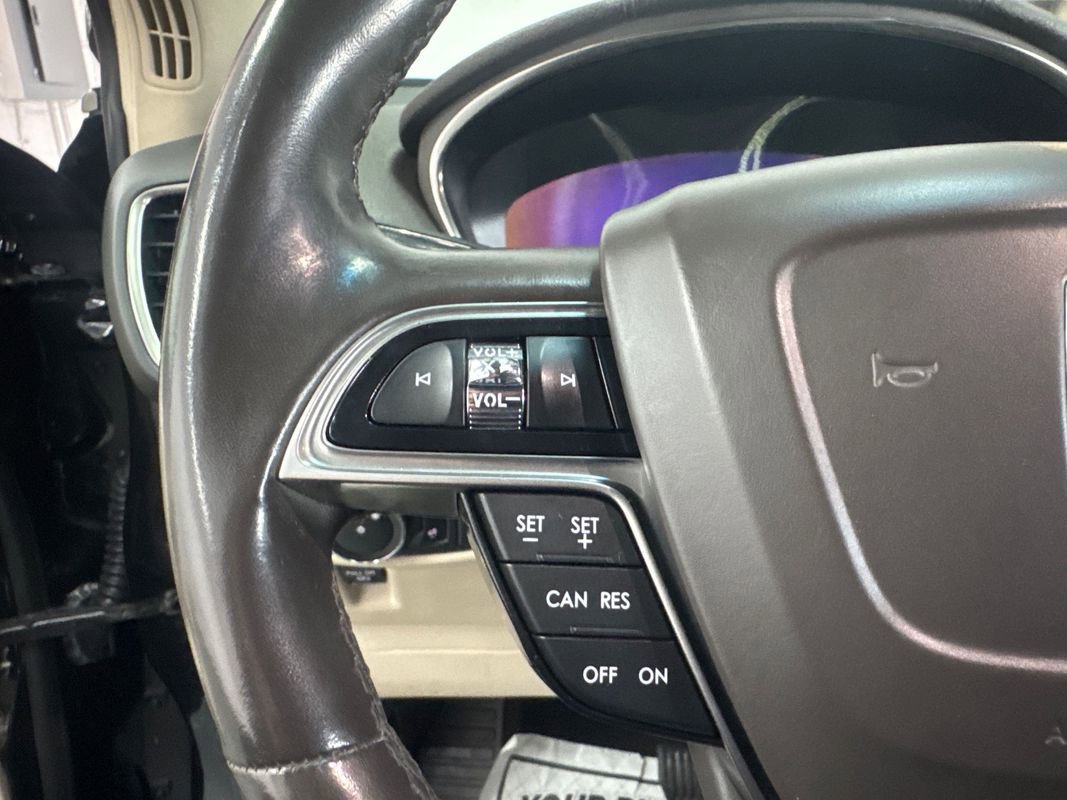 Used 2020 Lincoln Nautilus Reserve w/ Monochromatic Package image 13