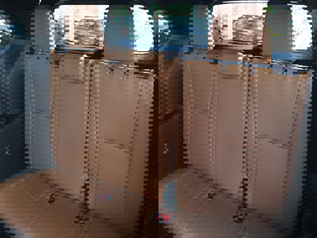 New 2026 Toyota Highlander Platinum image 34