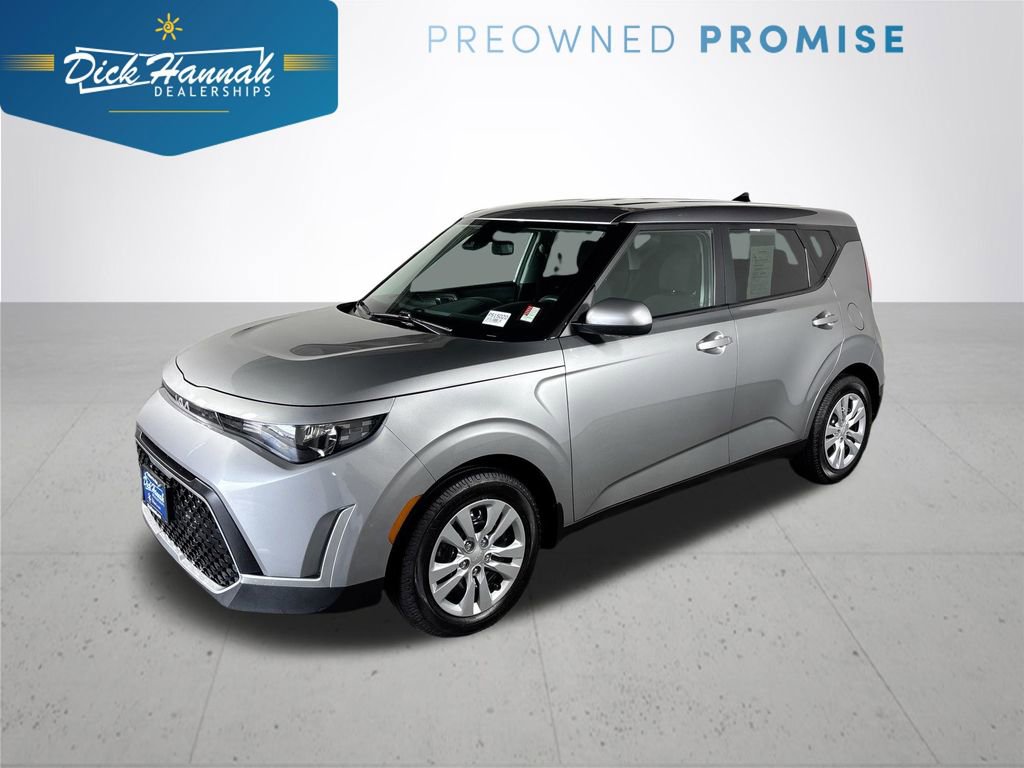 Used 2023 Kia Soul LX FWD image 1