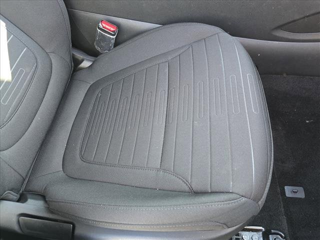 Certified 2024 Hyundai Santa Cruz SEL image 10