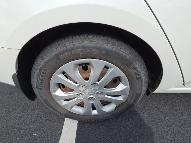 Used 2012 Kia Forte EX FWD image 28