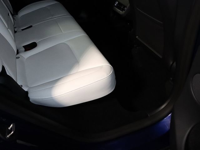 Used 2024 Tesla Model Y Performance image 29