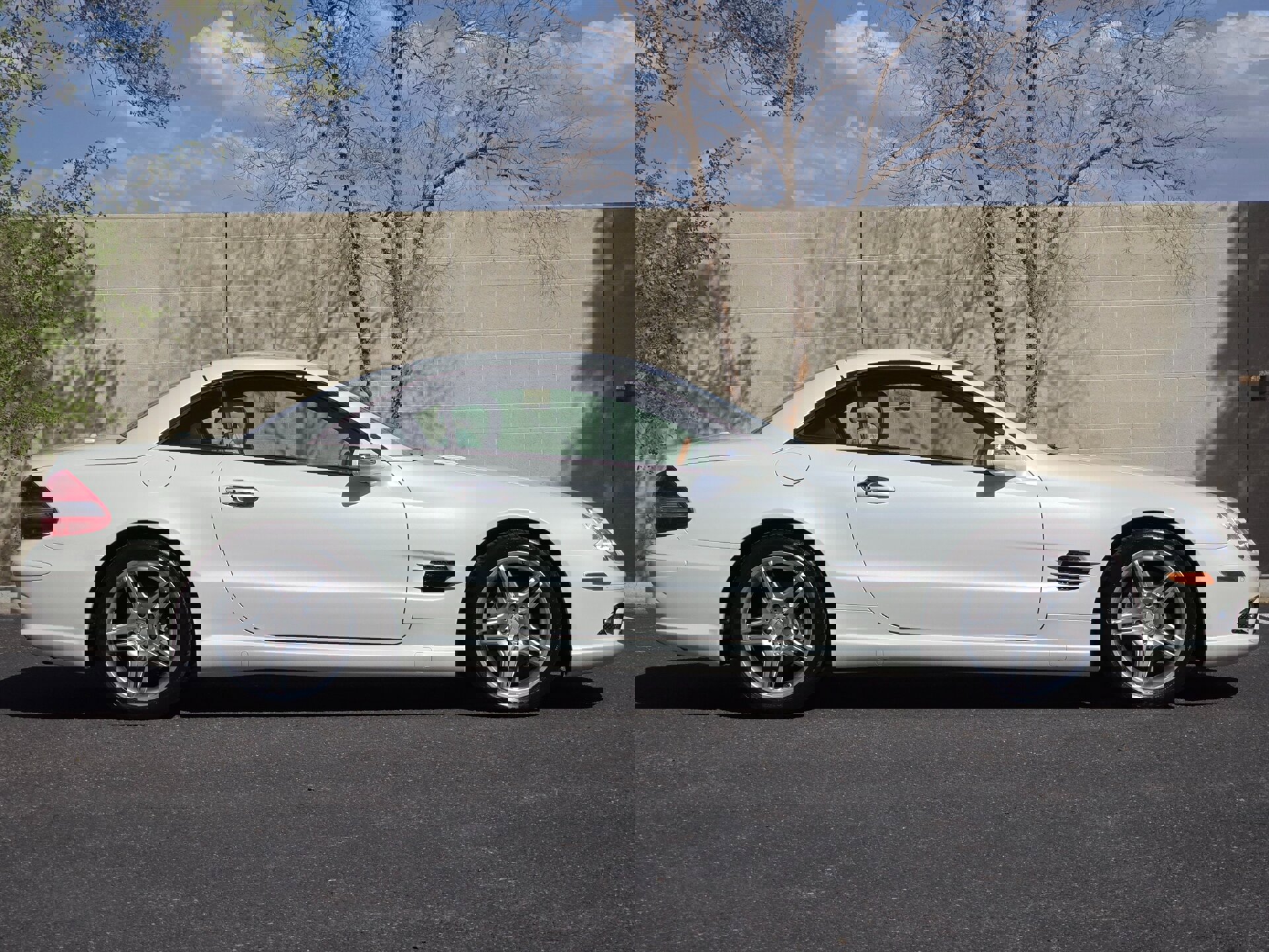 Used 2007 Mercedes-Benz SL 550 image 13