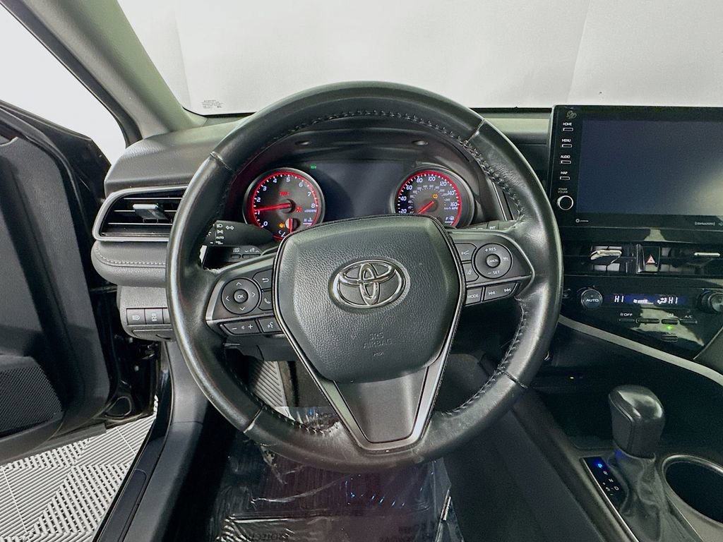 Used 2023 Toyota Camry XSE image 16