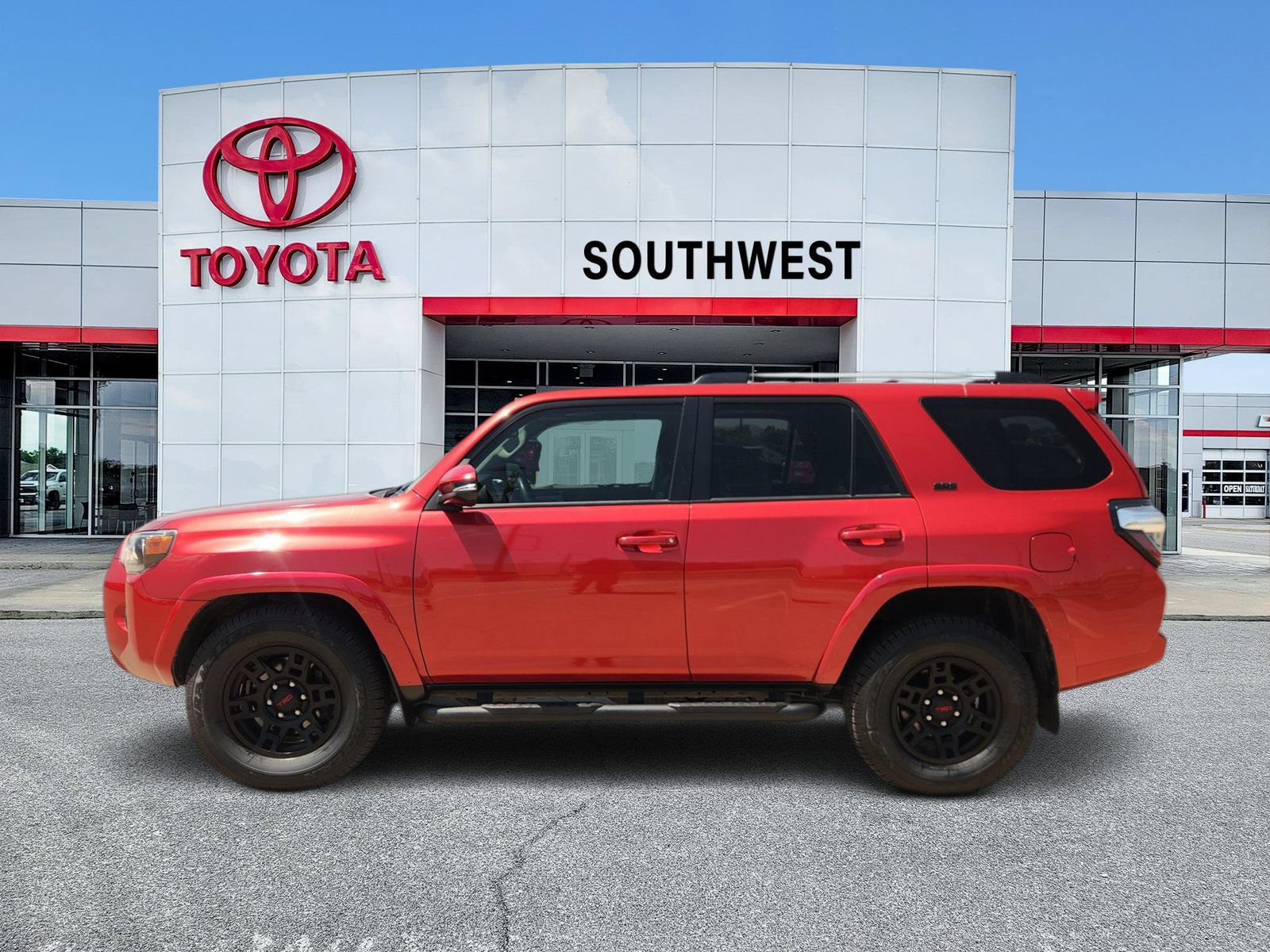 Used 2022 Toyota 4Runner SR5 Premium w/ Moonroof Package RWD image 3