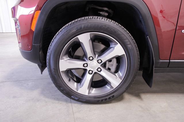 Used 2024 Jeep Grand Cherokee Limited 4xe w/ Luxury Tech Group II image 10