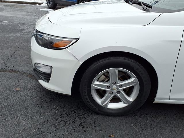 Used 2023 Chevrolet Malibu LT FWD image 12