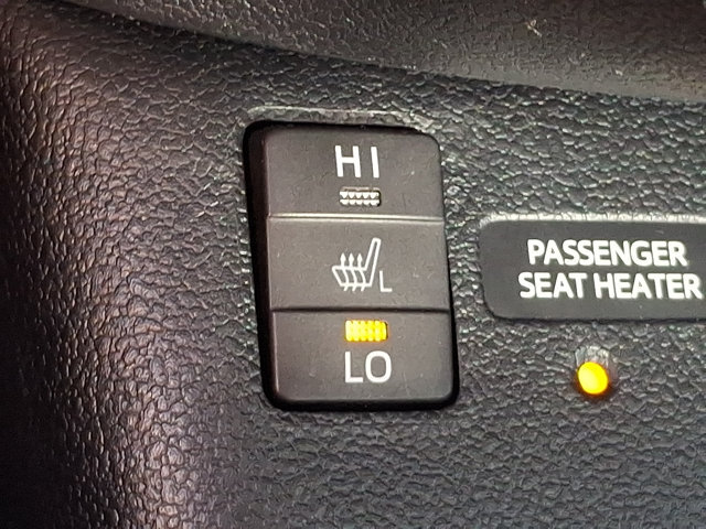 Used 2018 Toyota Prius Four FWD image 24