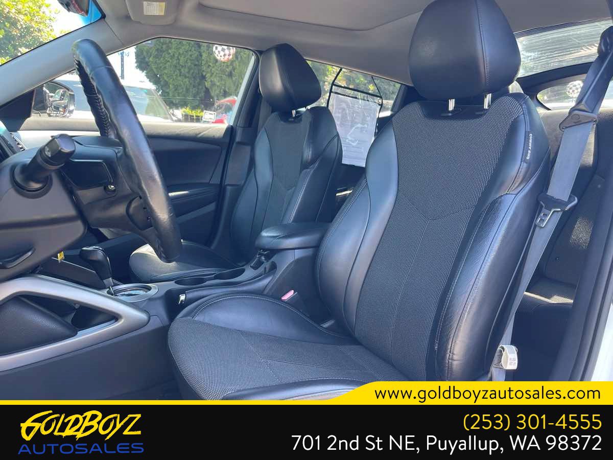 Used 2013 Hyundai Veloster w/ Style Pkg FWD image 17