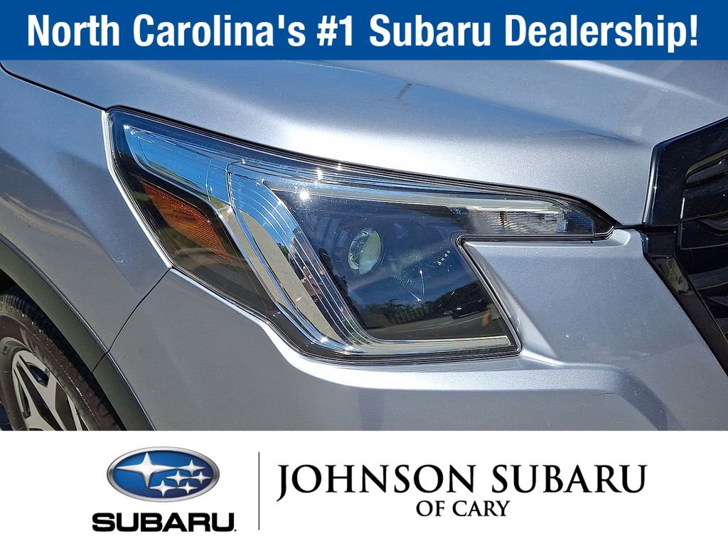 Used 2022 Subaru Forester Premium AWD/4WD image 30