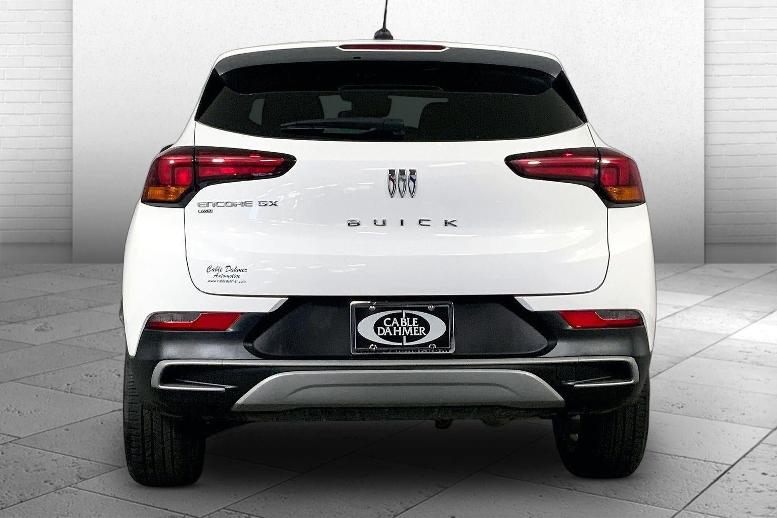 Used 2025 Buick Encore GX Preferred AWD/4WD image 3