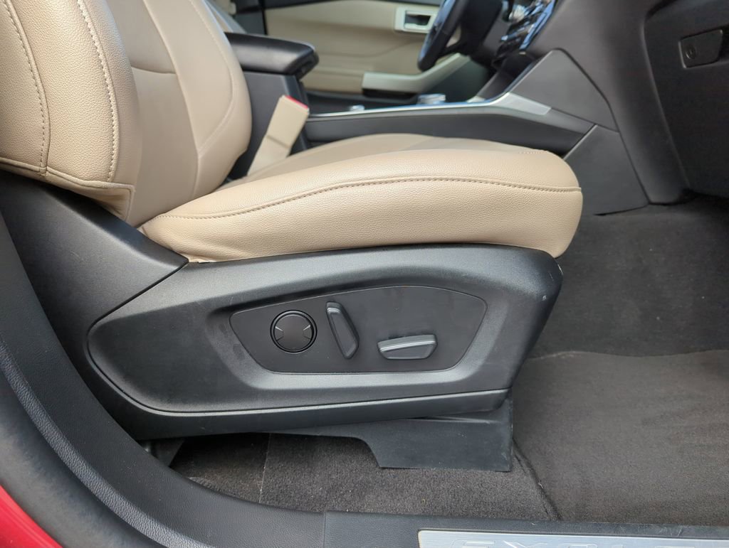 Used 2023 Ford Explorer Limited image 39
