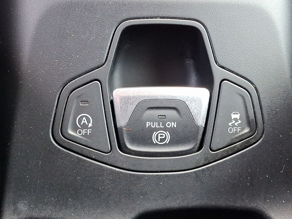 Used 2023 Jeep Renegade Altitude AWD/4WD image 25
