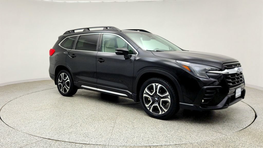 Used 2023 Subaru Ascent Limited AWD/4WD image 3