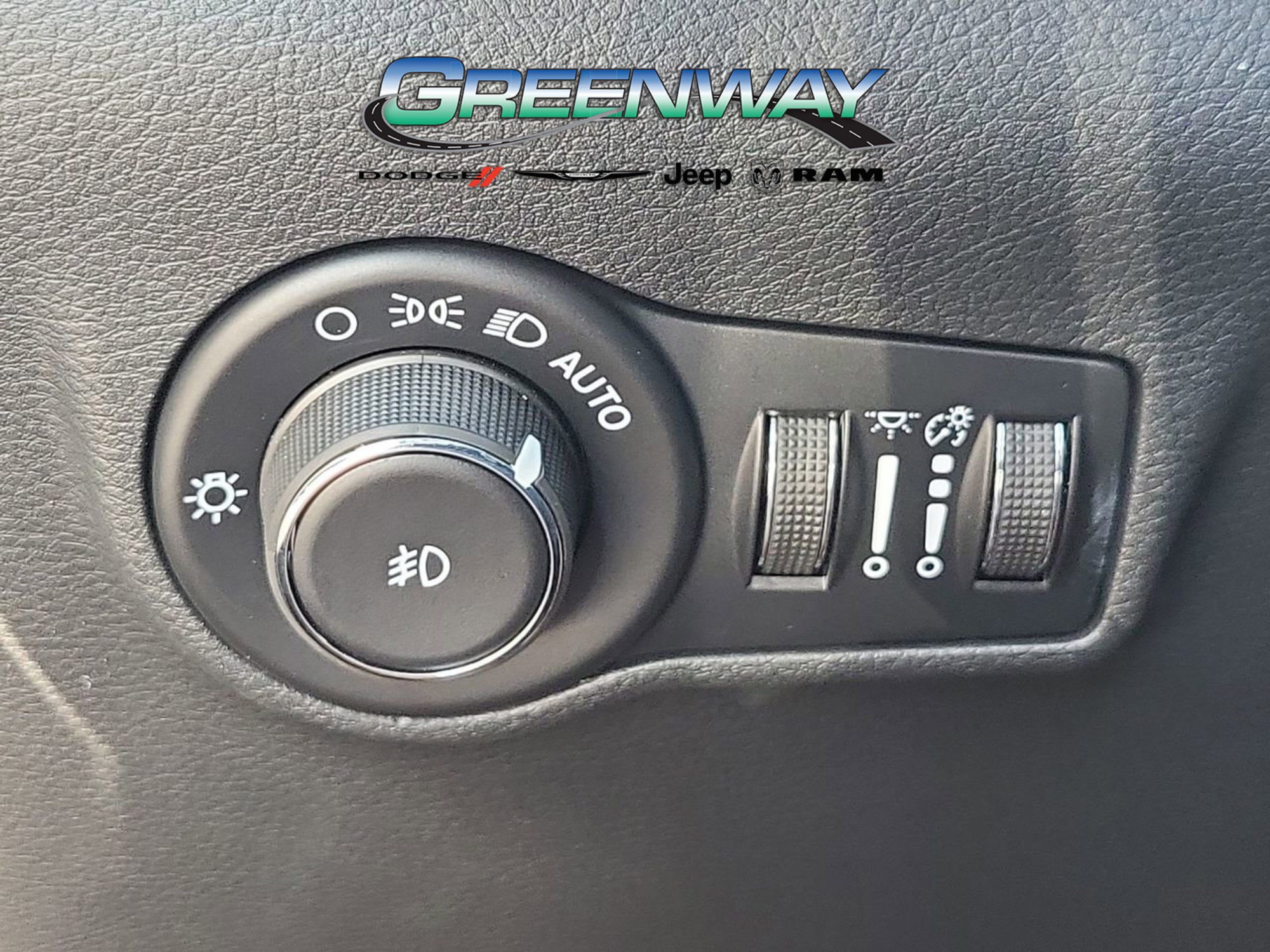 New 2026 Jeep Compass Latitude image 22