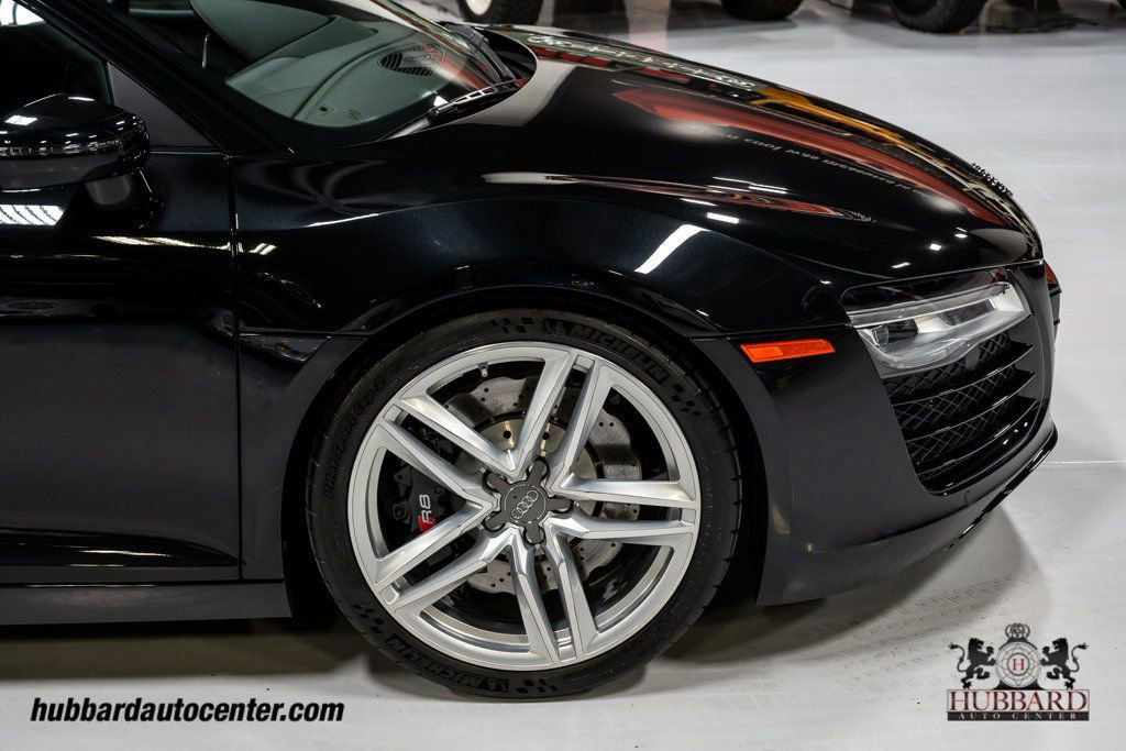 Used 2014 Audi R8 V8 image 32