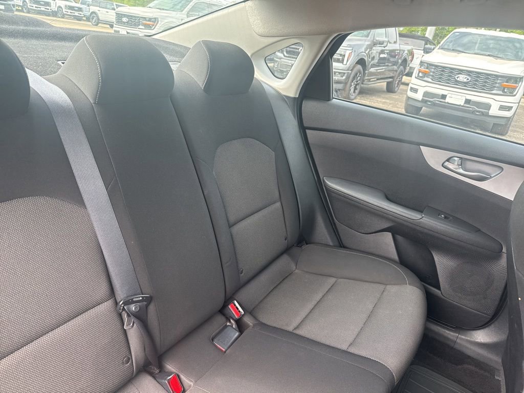 Used 2023 Kia Forte LXS FWD image 13