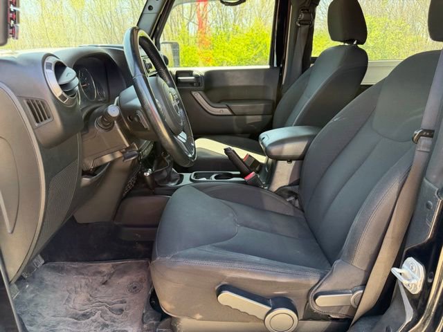 Used 2018 Jeep Wrangler Sport w/ Connectivity Group image 8