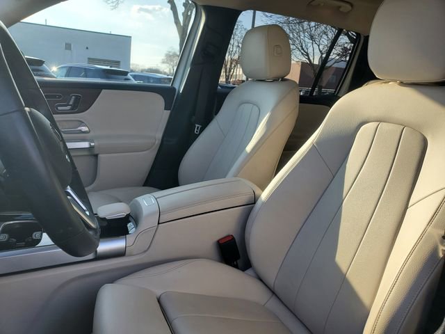 Used 2023 Mercedes-Benz GLB 250 4MATIC image 8