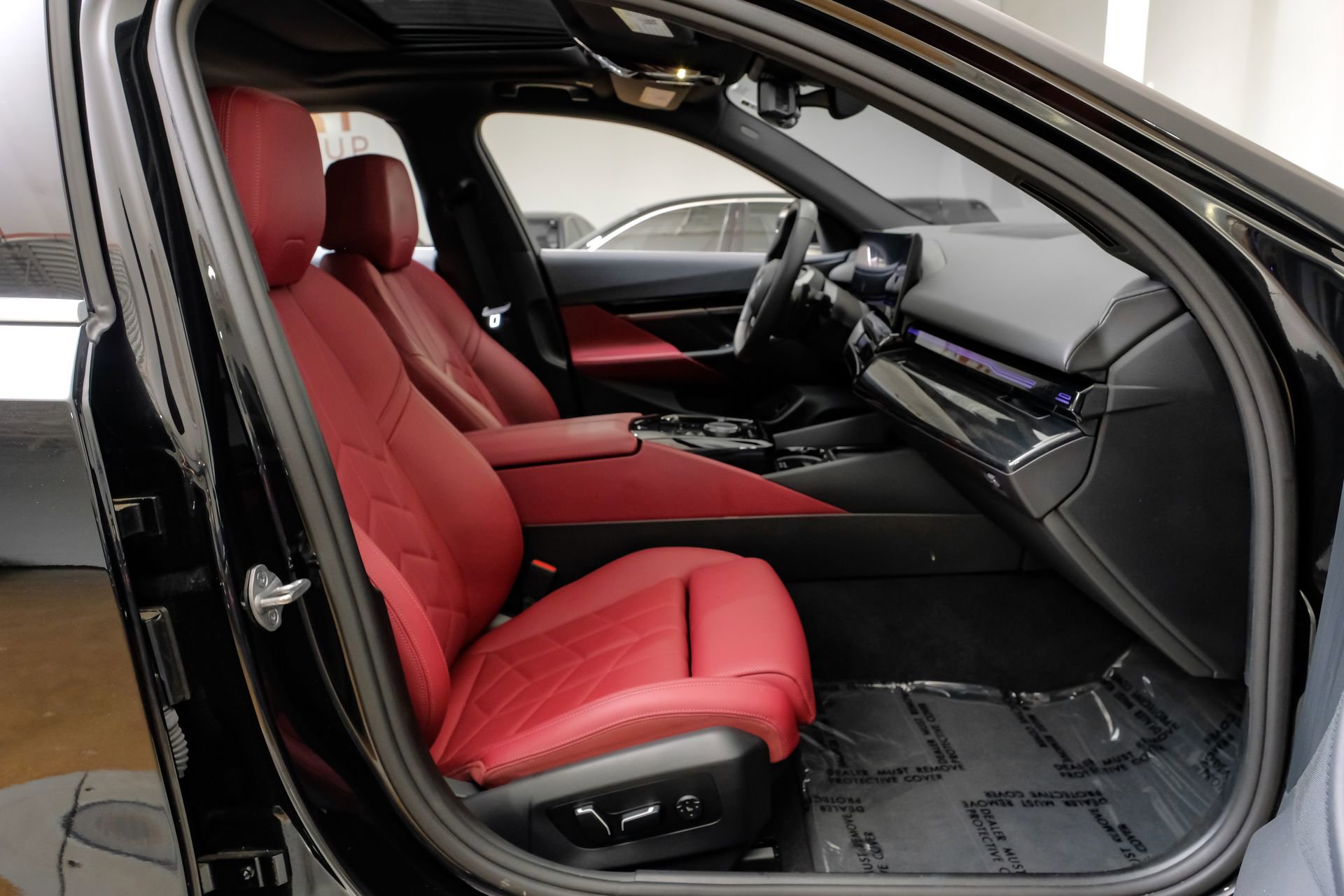 Used 2024 BMW 530i image 37