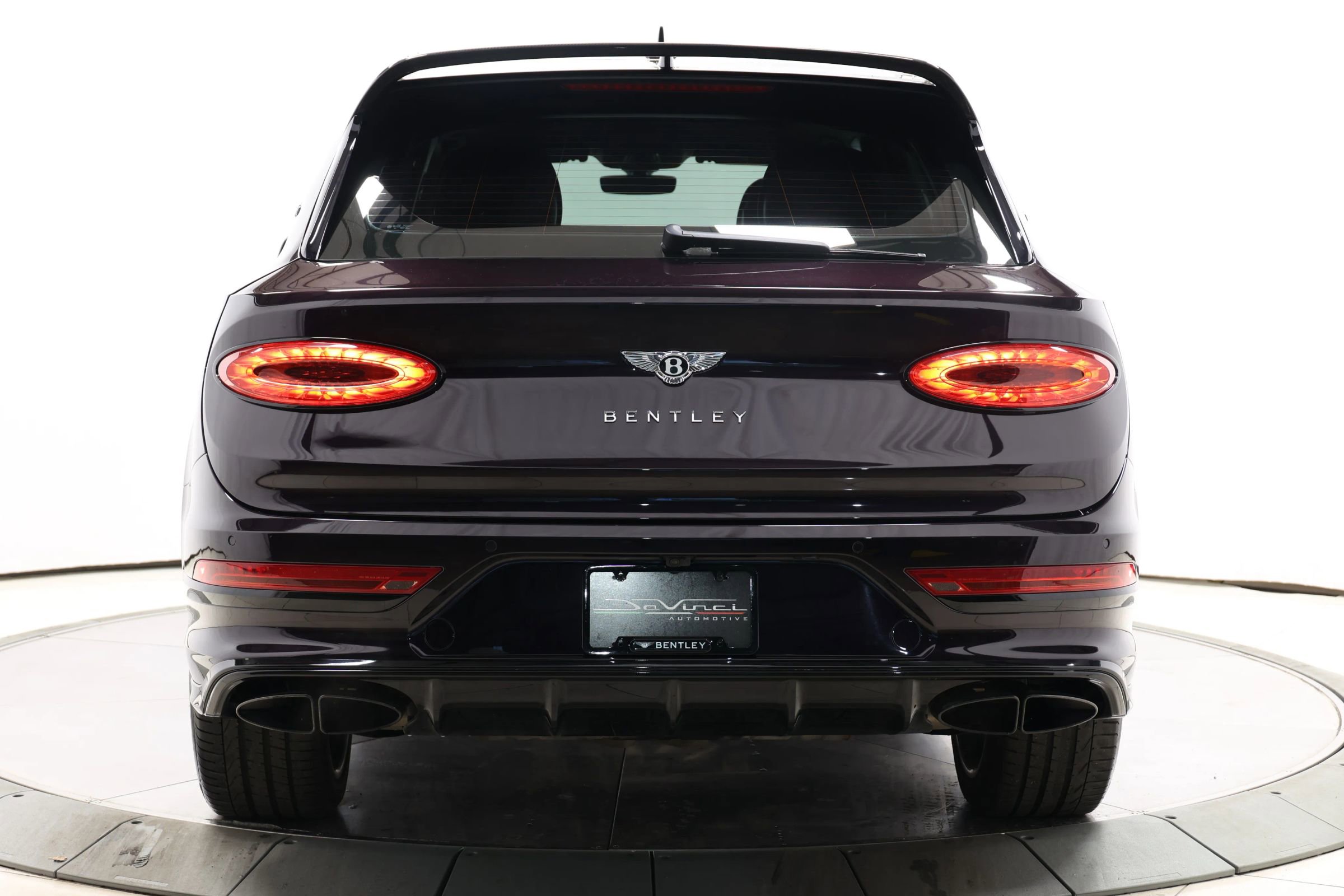 Used 2023 Bentley Bentayga Extended Wheelbase image 77