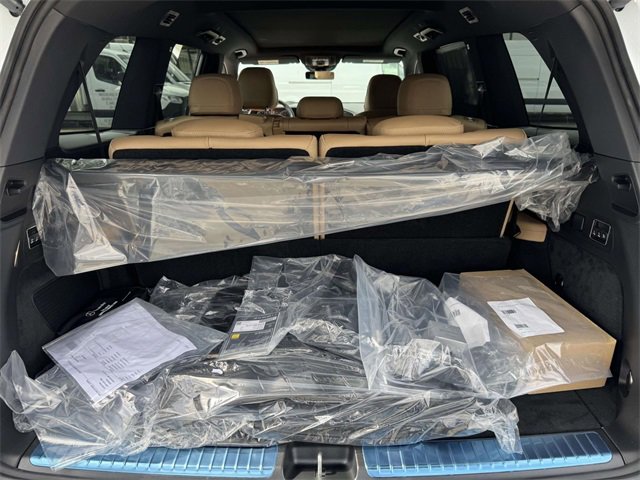 New 2026 Mercedes-Benz GLS 580 4MATIC image 14