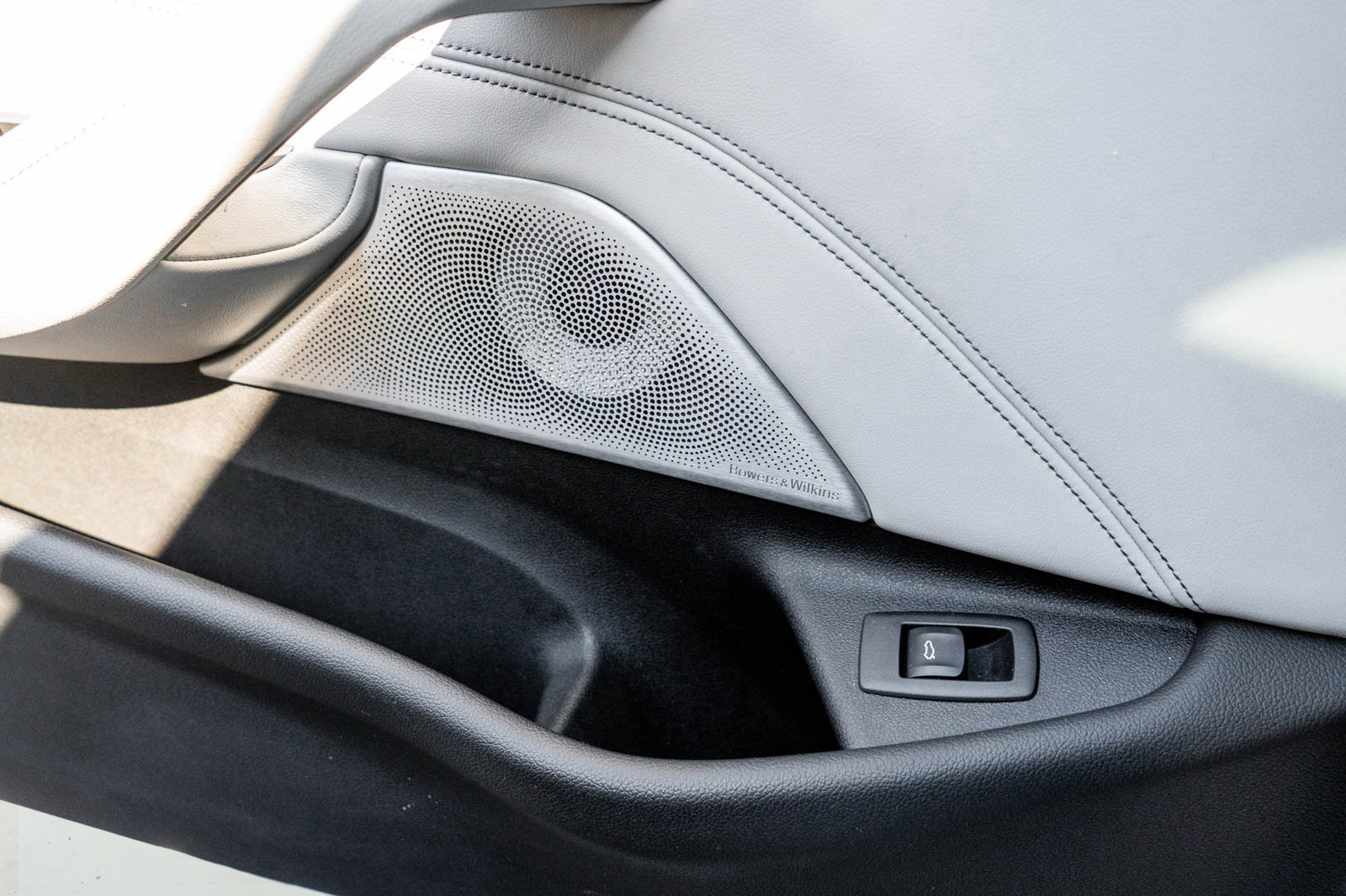 Used 2021 BMW M5 w/ Executive Package image 25