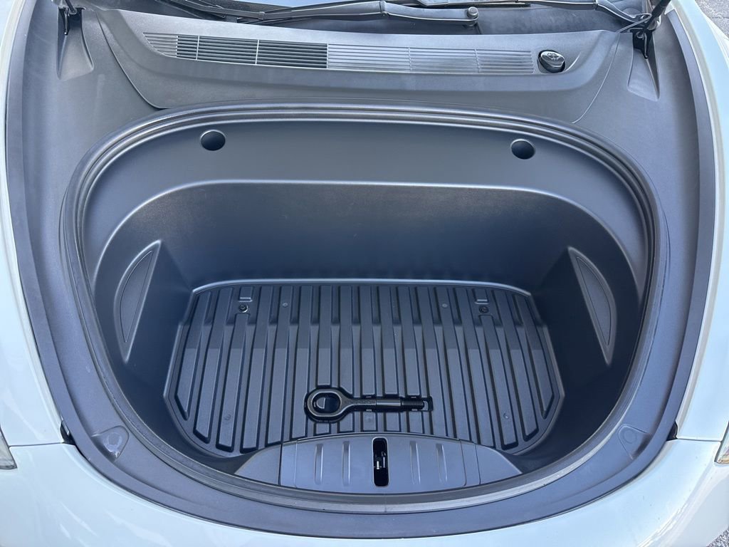 Used 2021 Tesla Model 3 Performance image 32