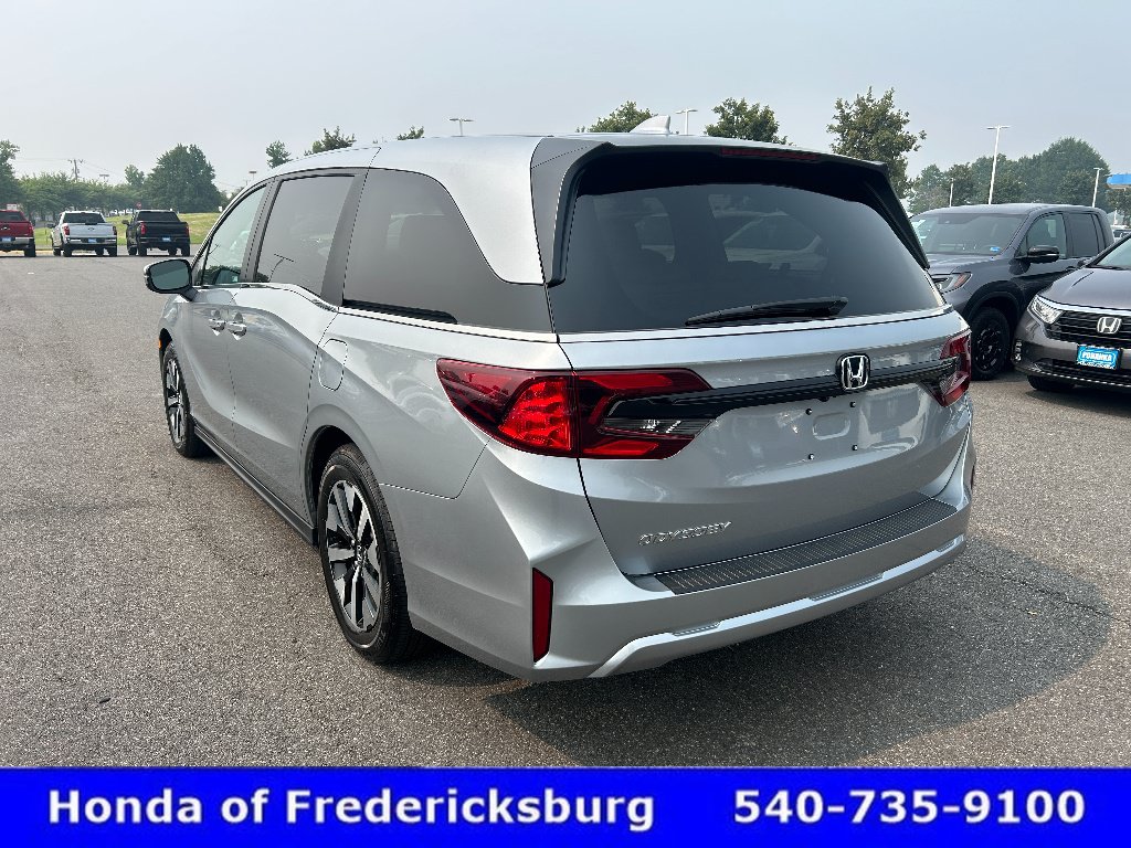 Certified 2026 Honda Odyssey EX-L image 3