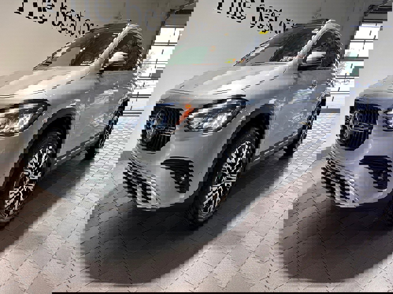 Used 2025 Mercedes-Benz GLA 250 4MATIC image 8