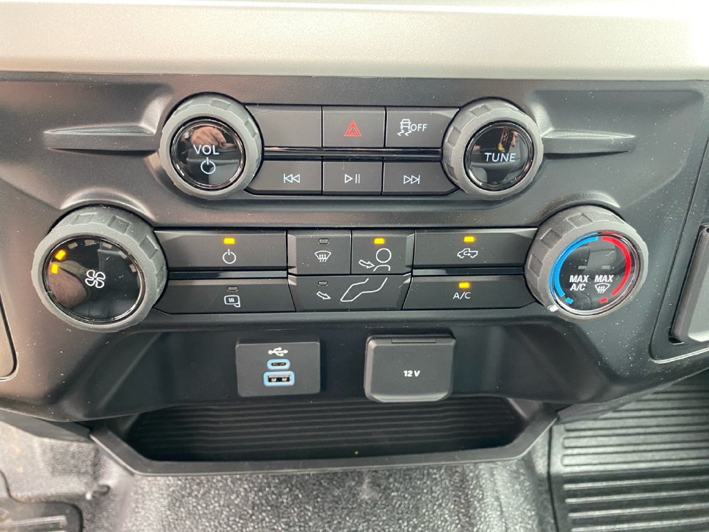 New 2026 Ford F550 4x4 Regular Cab Super Duty image 26