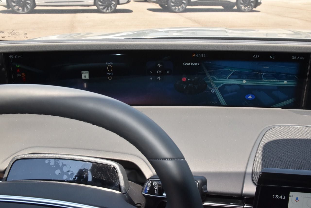 New 2026 Lincoln Nautilus Reserve AWD/4WD image 32