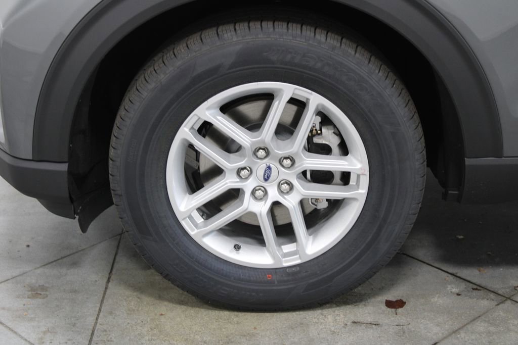 New 2026 Ford Explorer Active w/ Active Comfort Package image 18