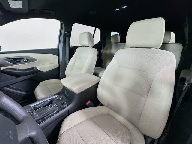 Used 2023 Chevrolet Traverse LS w/ Safety Package image 11