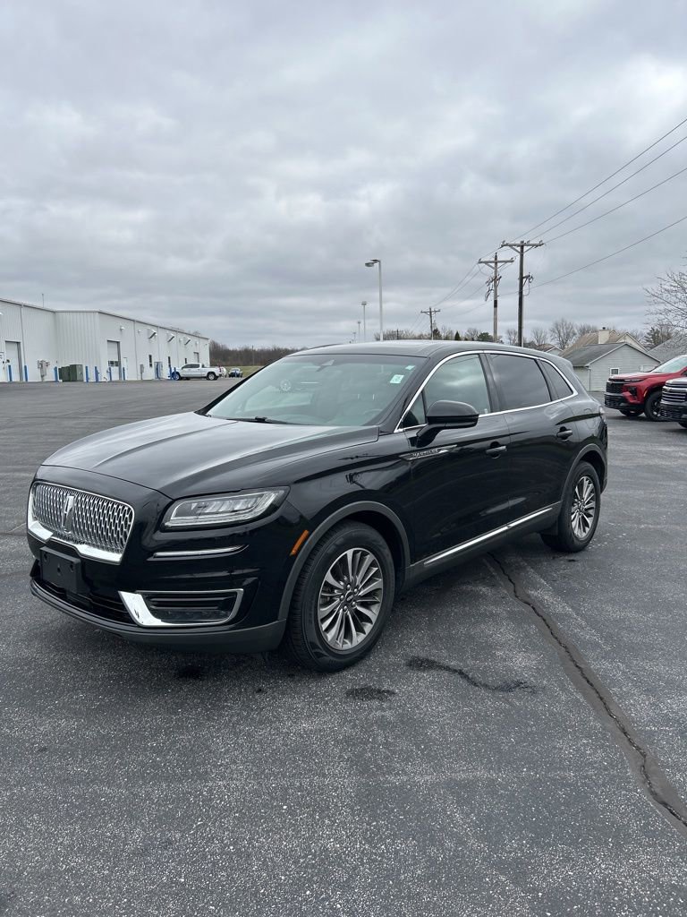 Used 2019 Lincoln Nautilus Select image 4