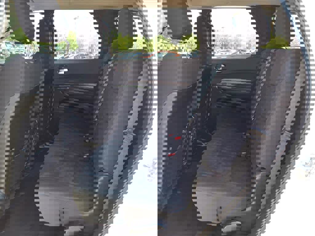 Used 2022 Dodge Durango SXT w/ Anodized Platinum Package image 28