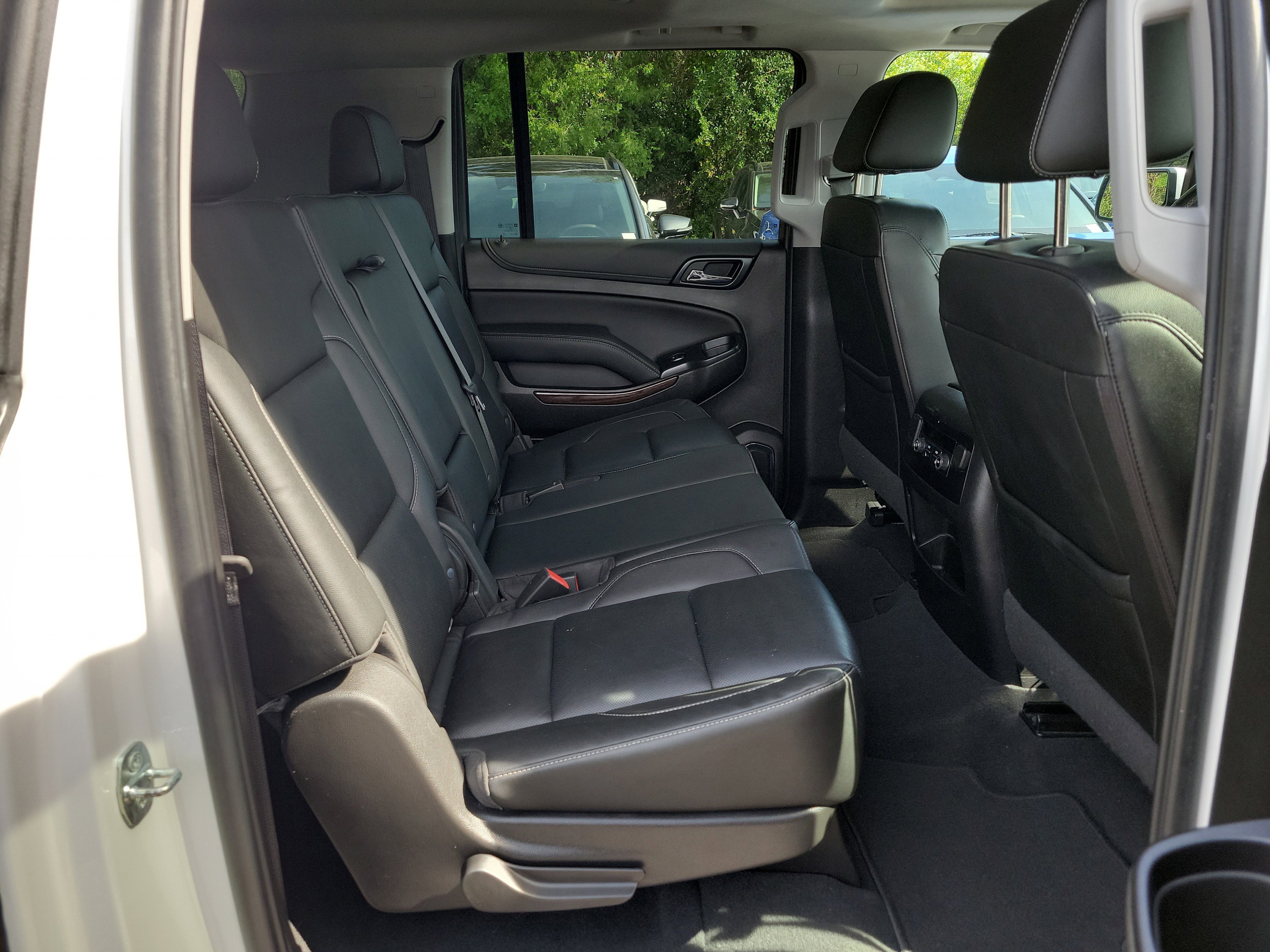 Used 2019 GMC Yukon XL SLT w/ Premium Edition RWD image 12
