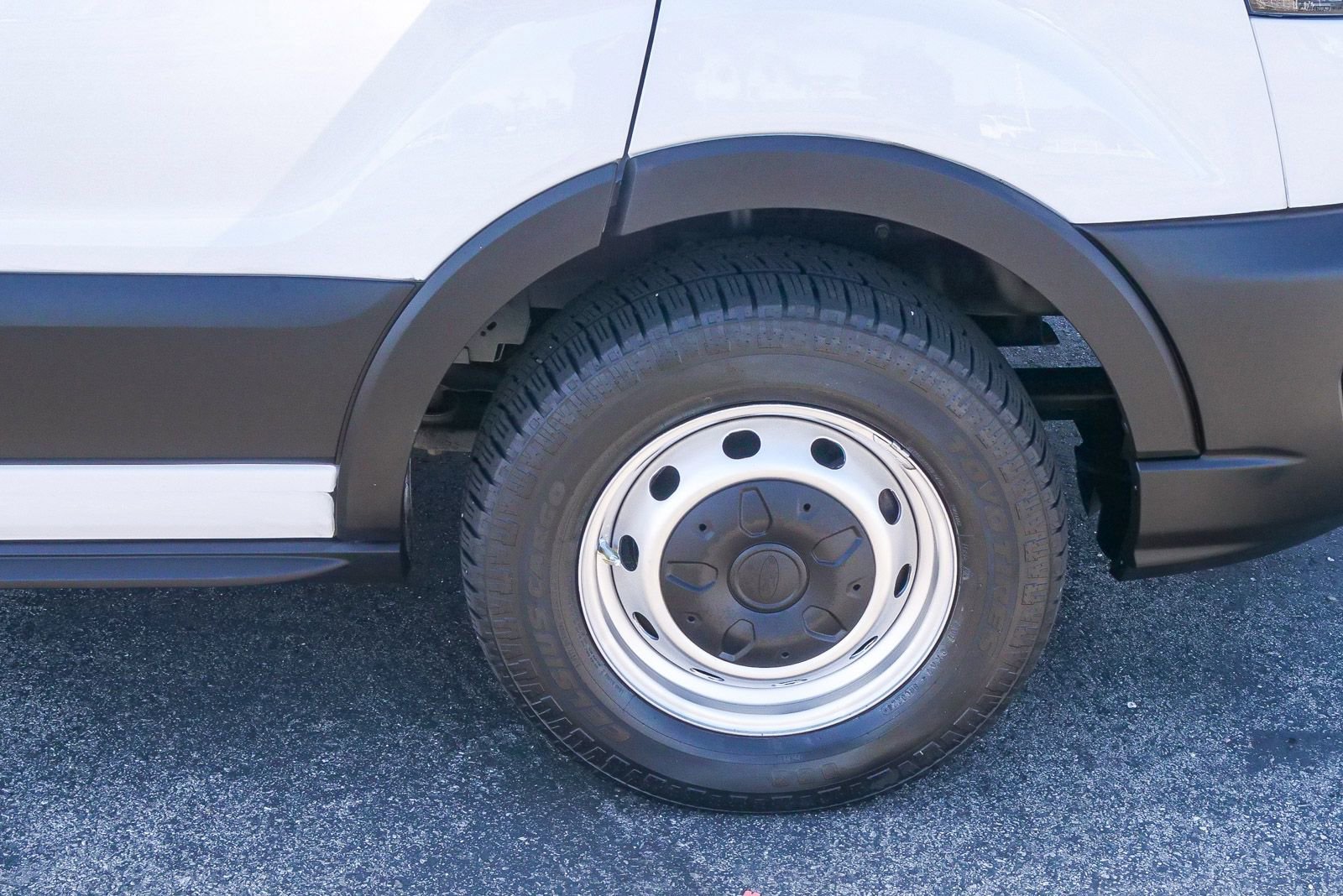 Used 2022 Ford Transit 350 XL image 5