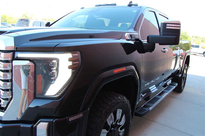 Used 2024 GMC Sierra 2500 Denali w/ Denali Reserve Package AWD/4WD image 50