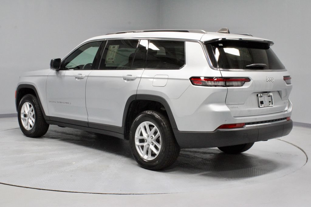 Used 2024 Jeep Grand Cherokee L Laredo AWD/4WD image 8