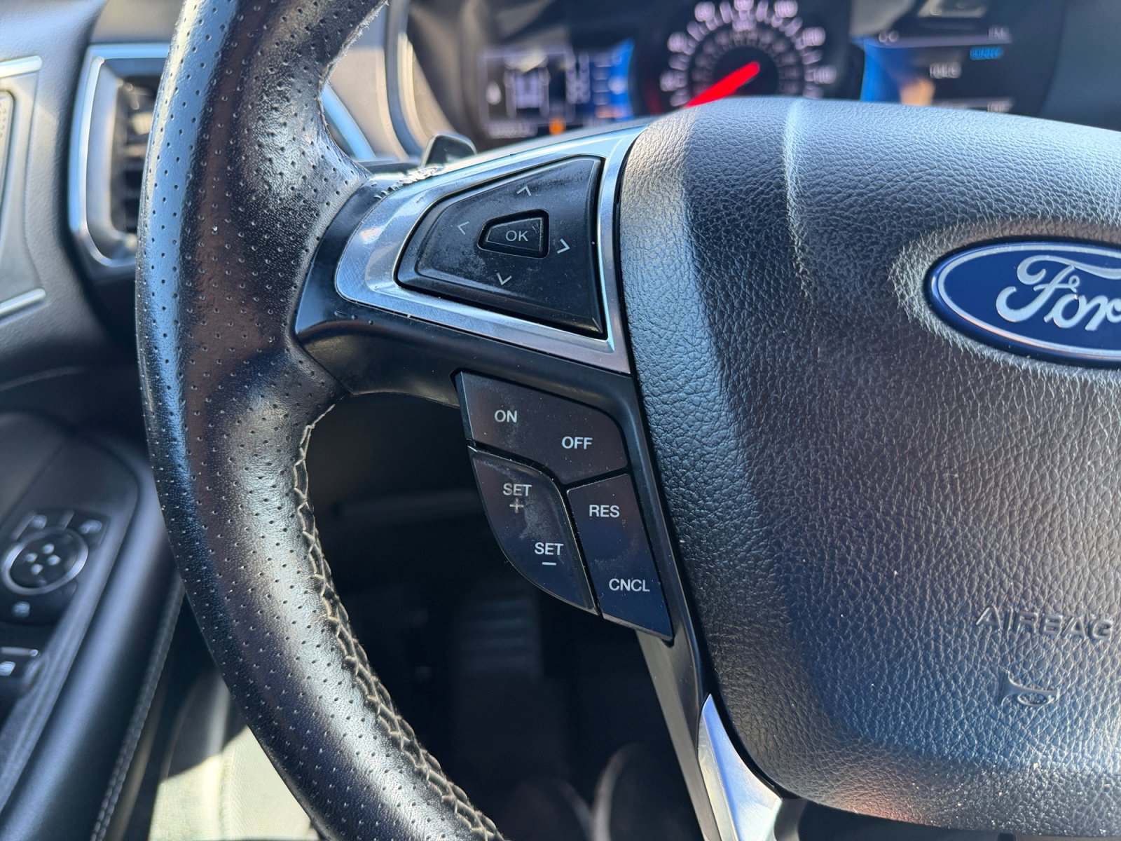Used 2023 Ford Edge ST AWD/4WD image 20