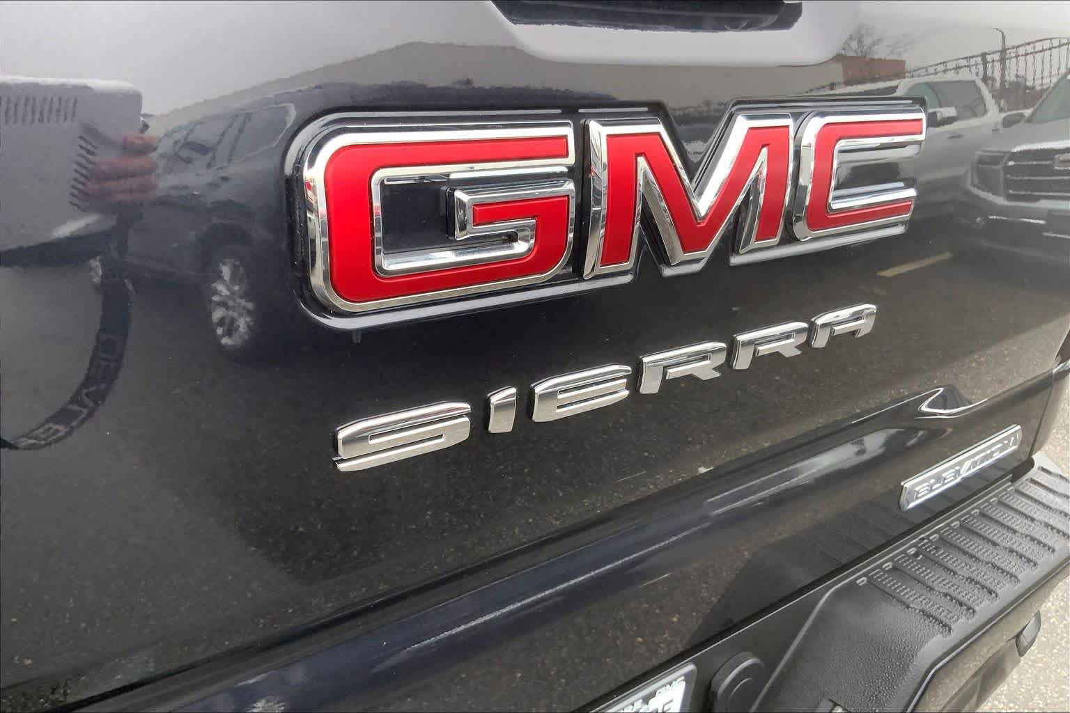 Used 2023 GMC Sierra 1500 Elevation image 32