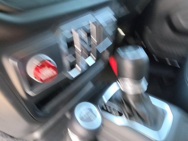 Used 2022 Jeep Wrangler Unlimited Sport AWD/4WD image 21