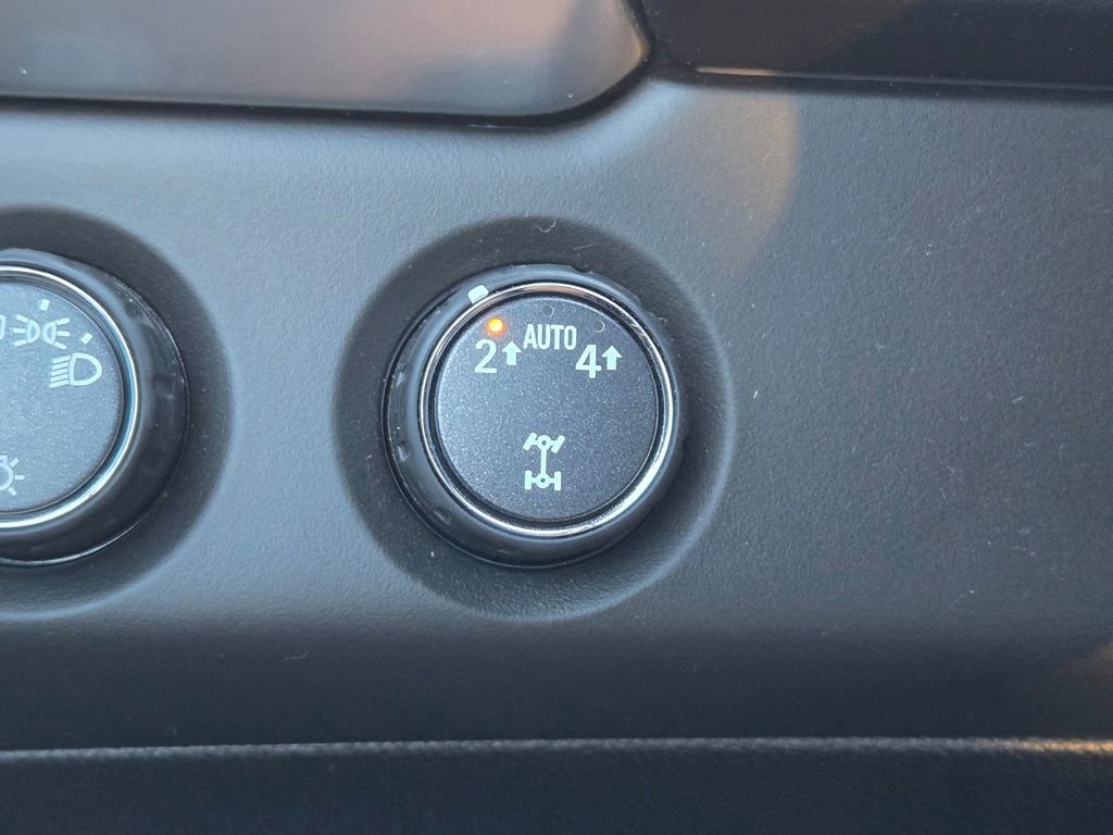 Used 2019 Chevrolet Suburban LT image 22