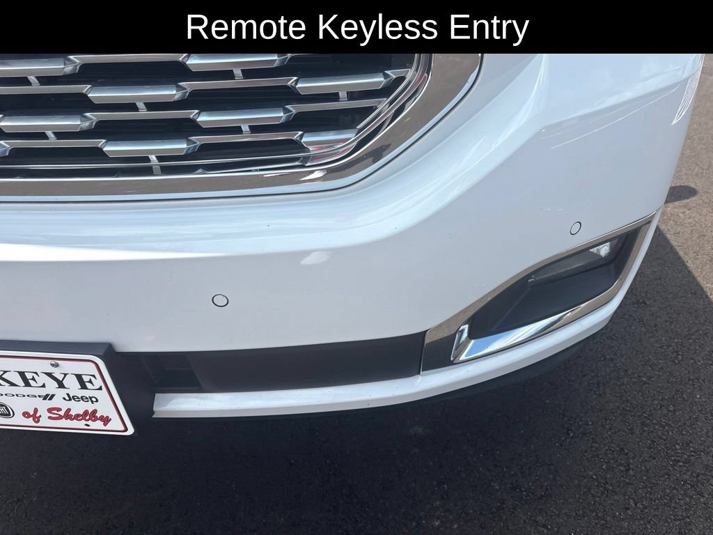 Used 2018 GMC Yukon XL Denali w/ Open Road Package AWD/4WD image 13